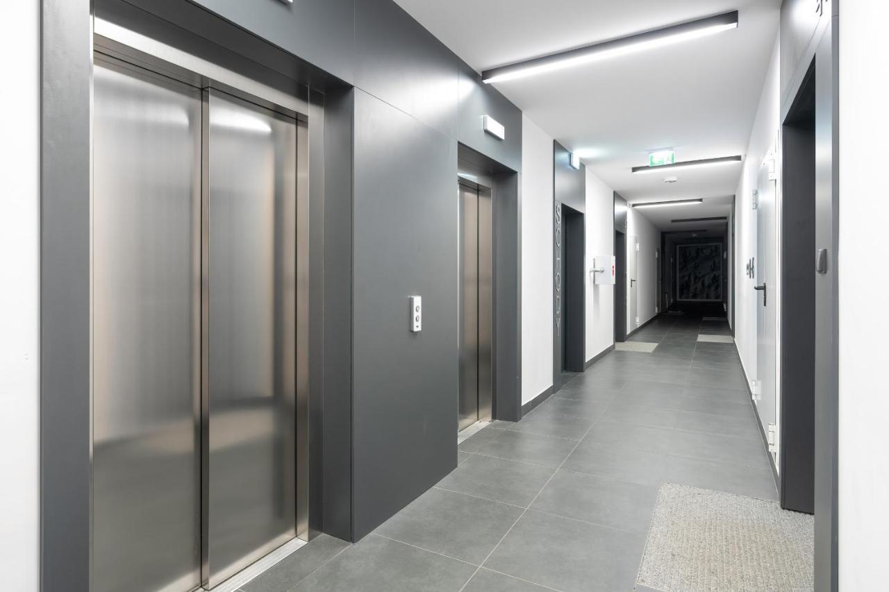 Wojciechowskiego Apartment With Parking By Noclegi Renters Poznan Exterior photo